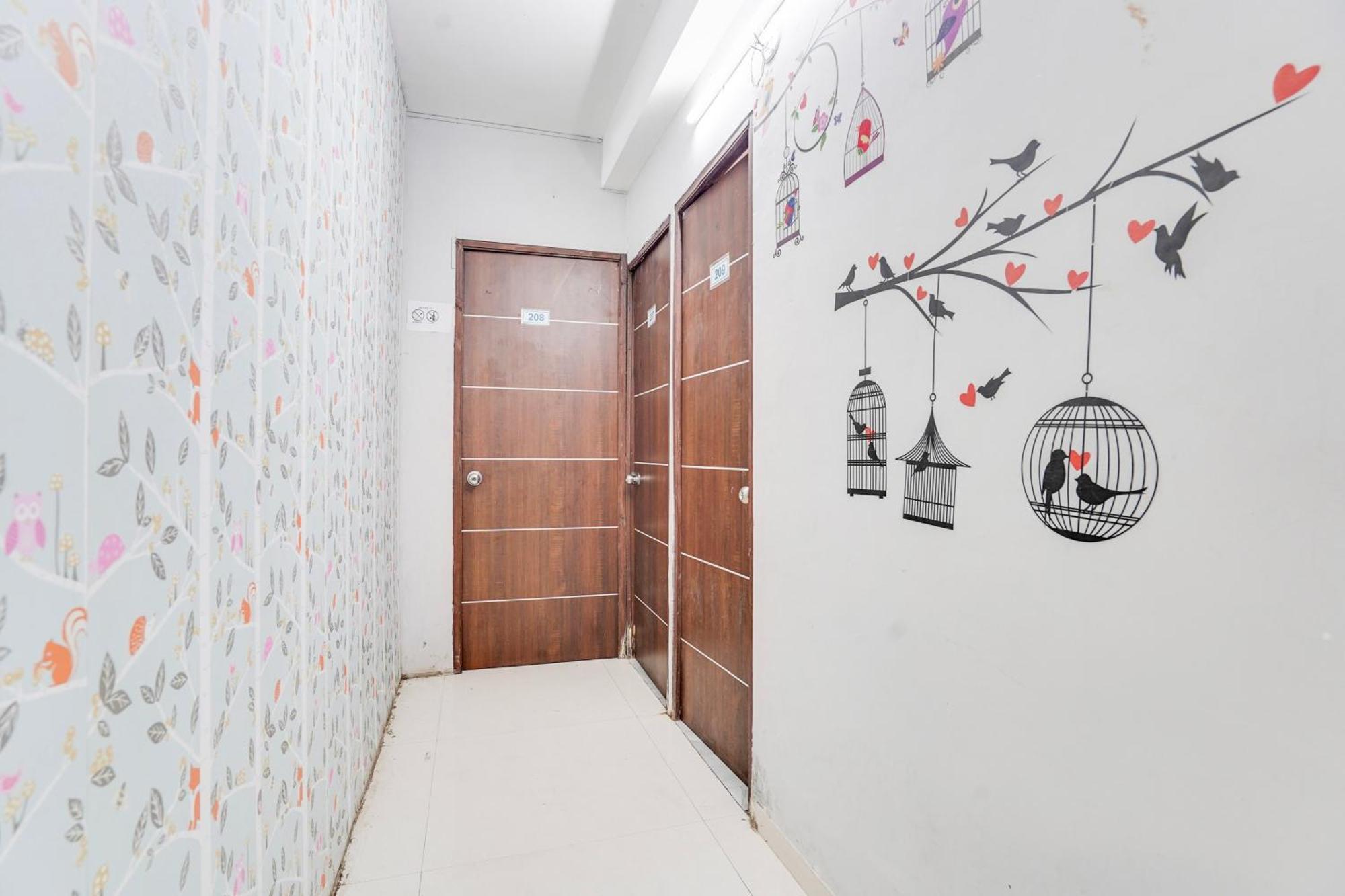 סוראט Hotel O Day Night Rooms מראה חיצוני תמונה